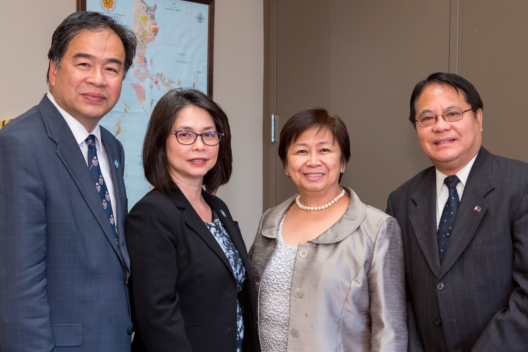 FILIPINO-AMERICAN COMMUNITY WELCOMES DR. AND MRS. ESTEBAN